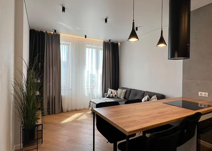 современная с видом на море рядом с парком шевченко, тихий центр, ланжерон Apartman