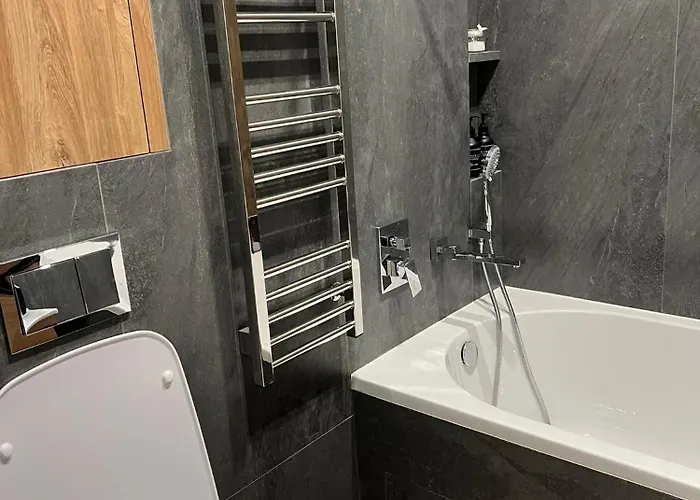 современная с видом на море рядом с парком шевченко, тихий центр, ланжерон 敖德萨